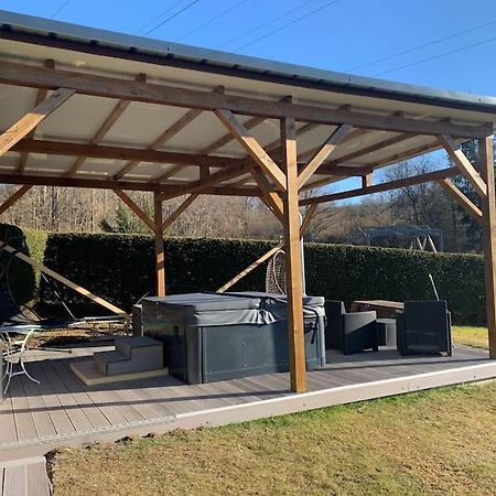Chalet 2 Personnes Avec Jacuzzi Et Piscine Saisonniere Partagee Corcieux Exterior foto